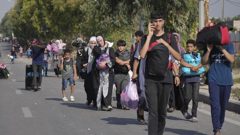 Warga Palestina di Tepi Barat terusir dari rumah mereka sendiri, karena agresi Israel yang kian parah di wilayah tersebut. (AP Photo/Hatem Moussa)