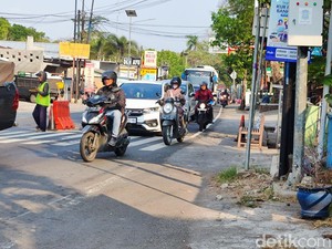 Cerita Pemotor Terjebak Macet 20 Menit di Jalur Jogja-Wonosari