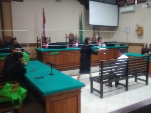 Eks Dosen Stikes Buleleng Cabuli Mahasiswi Dituntut 4,5 Tahun Bui