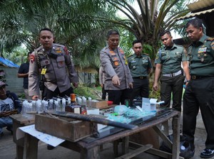 Kapolda-Pangdam Bawa Pasukan Gerebek Barak Judi dan Narkoba di Deli Serdang