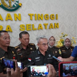 Kejaksaan Tinggi Sumsel Tahan 3 PNS Pajak Tersangka Korupsi