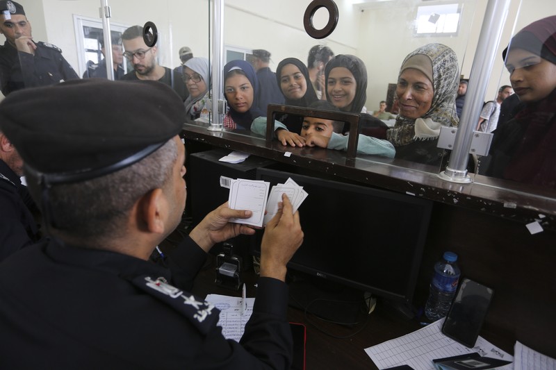 Gambar yang disediakan oleh Maxar Technologies ini menunjukkan gambaran penyeberangan perbatasan Rafah, antara Mesir dan Jalur Gaza pada Rabu, 1 November 2023. (Gambar satelit ©2023 Maxar Technologies via AP) Gambar yang disediakan oleh Maxar Technologies ini menunjukkan gambaran penyeberangan perbatasan Rafah, antara Mesir dan Jalur Gaza pada Rabu, 1 November 2023. (Gambar satelit ©2023 Maxar Technologies via AP)