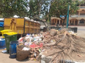 TPA Purbahayu Kebakaran, Sampah Menumpuk Kotori Pantai Pangandaran