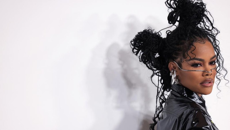 Kim Kardashian menghadiri CFDA Fashion Awards di Manhattan, New York City, AS, 6 November 2023. (REUTERS/Andrew Kelly)