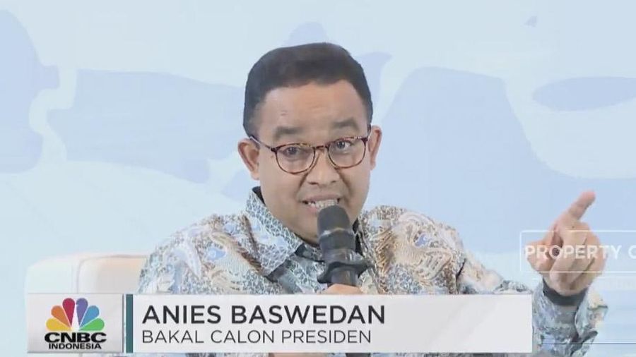 Bakal calon presiden Anies Baswedan dalam acara Sarasehan 100 Ekonom Indonesia yang diselenggarakan oleh CNBC Indonesia dan INDEF di Menara Bank Mega, Jakarta, Rabu (8/11/2023). (CNBC Indonesia TV)