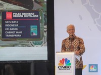 Ganjar Dicurhatin Petani Soal Pupuk Mahal, Faktanya Ruwet!