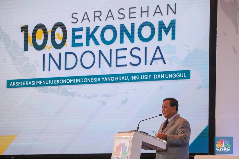 Bakal calon presiden Prabowo Subianto dalam acara Sarasehan 100 Ekonom Indonesia yang diselenggarakan oleh ²©²ÊÍøÕ¾ dan INDEF di Menara Bank Mega, Jakarta, Rabu (8/11/2023). Bakal calon presiden Prabowo Subianto dalam acara Sarasehan 100 Ekonom Indonesia yang diselenggarakan oleh ²©²ÊÍøÕ¾ dan INDEF di Menara Bank Mega, Jakarta, Rabu (8/11/2023). (²©²ÊÍøÕ¾/Faisal Rahman)