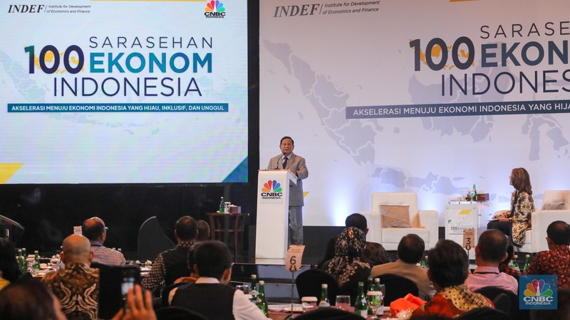 Bakal calon presiden Prabowo Subianto dalam acara Sarasehan 100 Ekonom Indonesia yang diselenggarakan oleh ²©²ÊÍøÕ¾ dan INDEF di Menara Bank Mega, Jakarta, Rabu (8/11/2023). Bakal calon presiden Prabowo Subianto dalam acara Sarasehan 100 Ekonom Indonesia yang diselenggarakan oleh ²©²ÊÍøÕ¾ dan INDEF di Menara Bank Mega, Jakarta, Rabu (8/11/2023). (²©²ÊÍøÕ¾/Faisal Rahman)