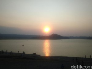 Wisata ke Danau Setu Patok Bawa Uang Rp 20 Ribu, Dapat Apa?