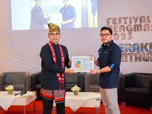 KF Lab & Klinik Raih Penghargaan Penta Helix dari Universitas Indonesia