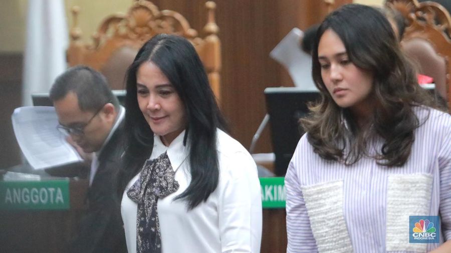 Terdakwa kasus gratifikasi dan TPPU Rafael Alun Trisambodo menjalani sidang lanjutan di Pengadilan Tipikor, Jakarta, Pusat, Rabu, (8/11/2023). (CNBC Indonesia/Muhammad Sabki)