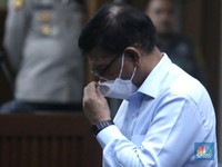Potret Reaksi Johnny G. Plate Dengar Vonis 15 Tahun Penjara