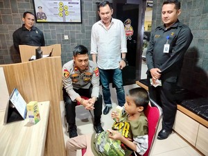 Bocah Perempuan 7 Tahun Tersasar di Setiabudi Jaksel, Ada yang Kenal?