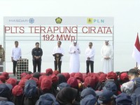 Jokowi 'Pede' Semua Potensi EBT RI Dimanfaatkan: Pasti Bisa!