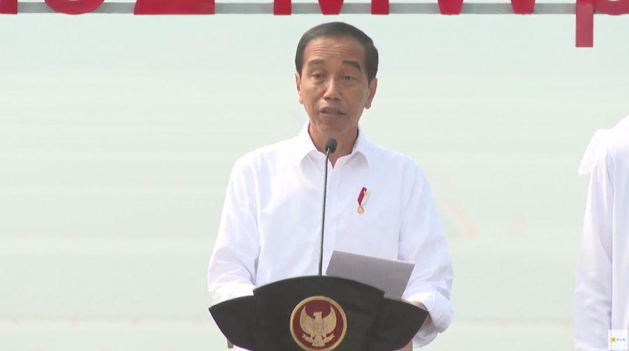 Jokowi dalam peresmian PLTS Terapung Cirata 192 MWp. (Tangkapan layar Youtube Setpres RI)