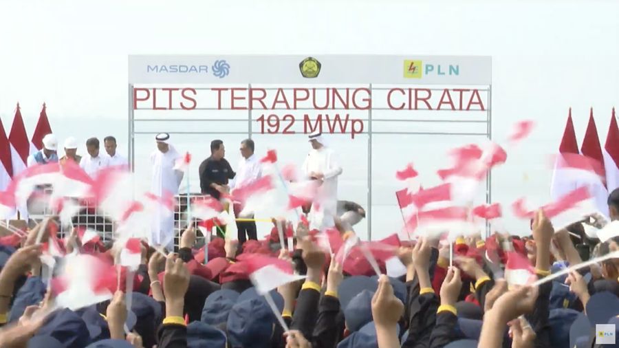 Jokowi dalam peresmian PLTS Terapung Cirata 192 MWp. (Tangkapan layar Youtube Setpres RI)