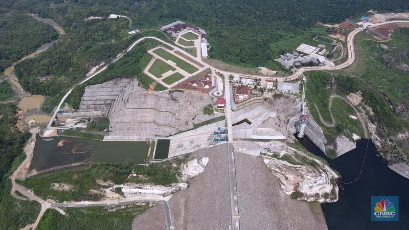 Kondisi progres pembangunan proyek Bendungan Karian di Lebak, Banten, Kamis, (9/11/2023). (CNBC Indonesia/Muhammad Sabki)