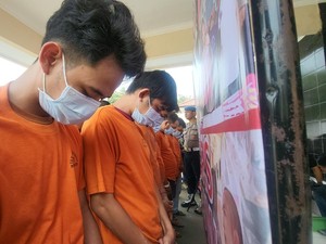 Polisi Tangkap 7 Pelaku Terkait Injeksi NIK Kartu SIM di Sukabumi