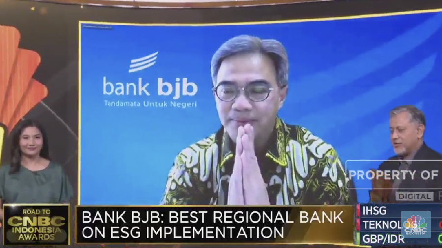 Direktur Oprasional Bank BJB, Tedi Setiawan dalam acara Road To CNBC Indonesia Award 2023
Best Regional Bank, Jumat (10/11/2023). (CNBC Indonesia)