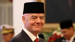 Presiden FIFA Andalkan Jet Pribadi Demi Kejar Dua Pertandingan Sehari di Piala Dunia 