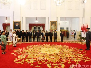 Jokowi Beri Gelar Pahlawan Nasional ke 6 Tokoh, Salah Satunya dari Jatim