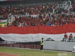 Pelatih Panama Terkesima Atmosfer Suporter Indonesia di GBT