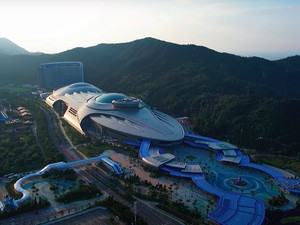 Bukan Pesawat Antariksa, Ini Taman Bermain China yang Pecahkan Rekor Dunia