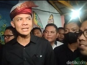Spanduknya Dicopot di Pematang Siantar, Ganjar: Kalau Kami Salah, Kami Terima