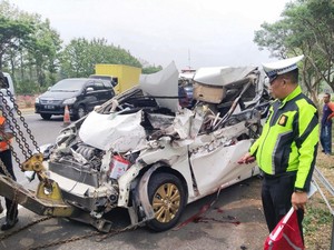 Kronologi Kecelakaan di Tol Cipali Tewaskan Ketua PPP Karanganyar