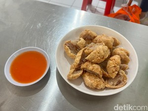Video: Nasi Goreng Jadi Nasgor, Lalu Kenapa Bakso Goreng Jadi Basreng?