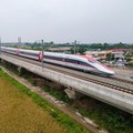 Kereta Cepat Whoosh Tetap Ngebut saat Hujan Deras, Aman?