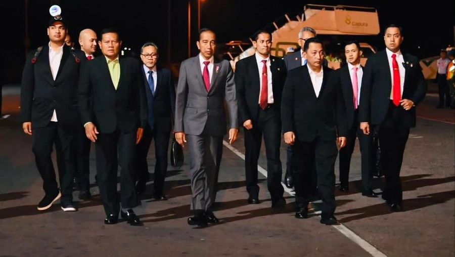 Presiden Joko Widodo (Jokowi) perdí dari Bandara Internasional Juanda, Sidoarjo, Jawa Timur menuju Riyadh, untuk lawatan kenegaraan ke Arab Saudi dan Amerika Serikat. (Tangkapan layar Instagram @jokowi)