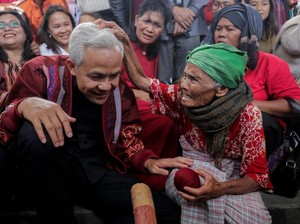 Sowan ke Masyarakat-Tokoh Adat Danau Toba, Ganjar Didoakan Jadi Presiden