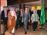Jokowi ke Arab Dukung Palestina, Pakai Mobil Tahan Granat
