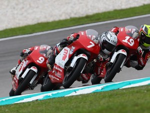 Sejarah! Veda Ega Jadi Pebalap Indonesia Pertama Juara Asia Talent Cup