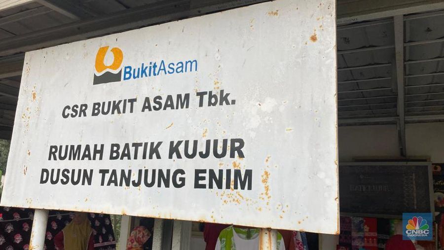 CSR Bukit ASAM Rumah Batik Kujur Dusun Tanjung Enim, Sumatera Selatan.