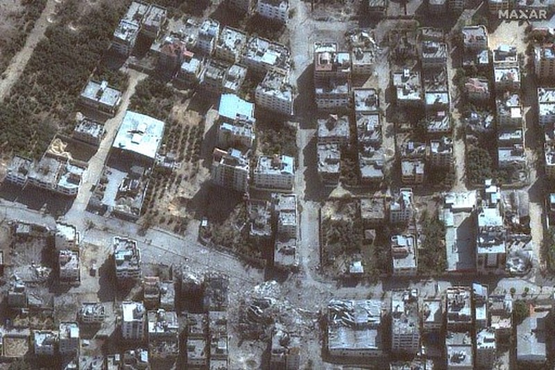Gambar satelit yang dirilis oleh Maxar Technologies pada 12 November 2023, menunjukkan kerusakan di sekitar Rumah Sakit lapangan Yordania di distrik Tal al-Hawa barat Kota Gaza. (Satellite image 2023 Maxar Technologies / AFP) Gambar satelit yang dirilis oleh Maxar Technologies pada 12 November 2023, menunjukkan kerusakan di sekitar Rumah Sakit lapangan Yordania di distrik Tal al-Hawa barat Kota Gaza. (Satellite image 2023 Maxar Technologies / AFP)