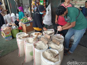 Ketua Pengusaha Beras DKI: Harga Beras di Pasar Induk Cipinang Turun