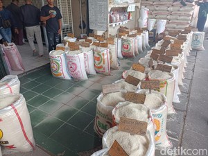 Penjual di Pasar Induk Cipinang Teriak Harga Beras Naik, Ini Penyebabnya