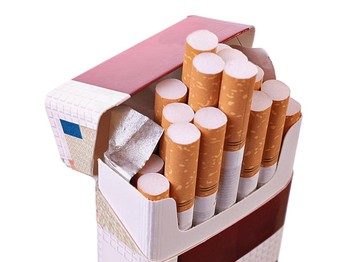 Politik Memanas, Produksi Rokok Melonjak Jelang Kampanye