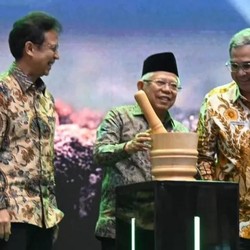 Pakai Bahan Baku Asli RI, Farmasi Ini Jadi Sorotan
