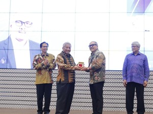 ITS Berikan Penghargaan Angka Nitisastro kepada Tokoh Nasional-Alumni, Ini Daftar Namanya