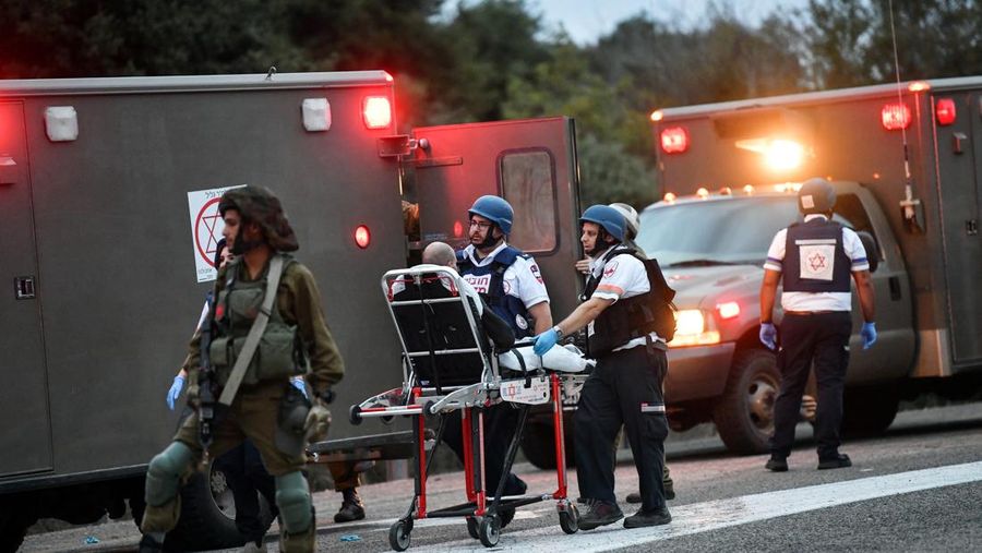 Asap mengepul terlihat dari perbatasan Israel-Lebanon di Israel utara, 12 November 2023. (REUTERS/Evelyn Hockstein)