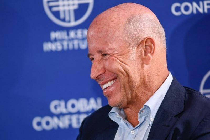 US-ECONOMY-MILKEN Barry Sternlicht, Chairman and CEO, Starwood Capital Group, speaks during the Milken Institute Global Conference in Beverly Hills, California, on May 3, 2022. (Photo by Patrick T. FALLON / AFP)