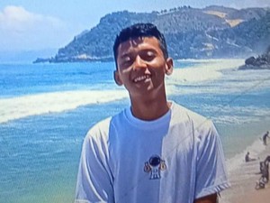 Wisatawan Hilang Tersapu Ombak di Pantai Sanggar Tulungagung