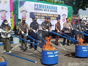 Bea Cukai Parepare Musnahkan Rokok-Miras Ilegal Rugikan Negara Rp 1,2 M