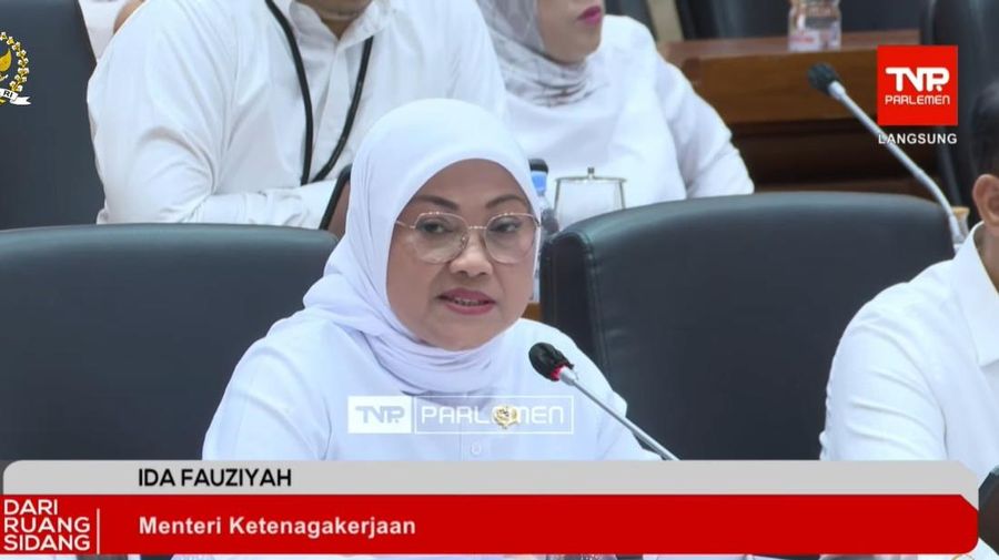 Menteri Ketenagakerjaan Ida Fauziyah rapat kerja dengan Komisi IX DPR, Selasa (14/11/2023) [tangkapan layar Youtube Komisi IX DPR RI makasii