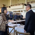 Sri Mulyani Beberkan Bahaya Ekonomi Global dari AS & China