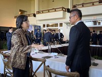 Sri Mulyani Beberkan Bahaya Ekonomi Global dari AS & China