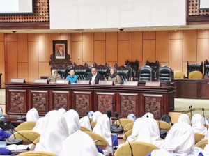 Terima Siswa SMA dari Bogor, Setjen MPR Pesan Jaga Persatuan Sejak Dini